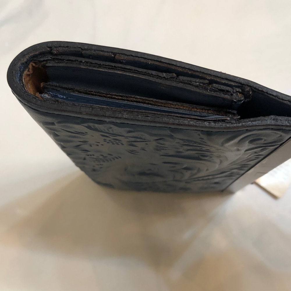Patricia Nash Burnished Tooled Leather Cauchy Wallet Color Blue Fog NWT & Card - Picture 15 of 16